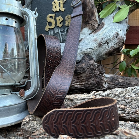 Mossimo Supply Co. Leather Belt - Picture 3 of 6